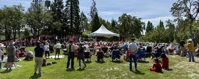 Memorial_Day_weekend_Eagle_Point.jpg Image